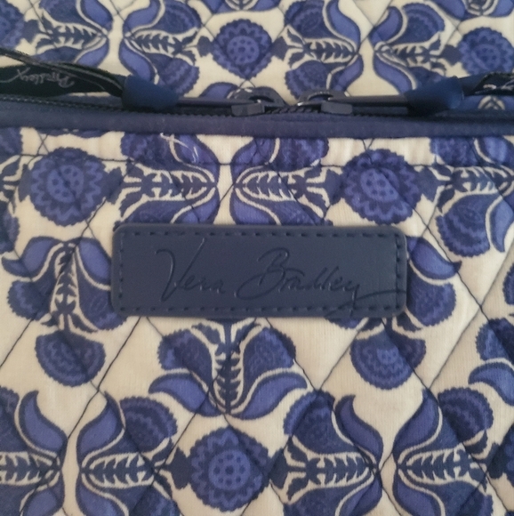Vera Bradley Cobalt Tile Blue White Large Weekender Travel Bag - Picture 2 of 16